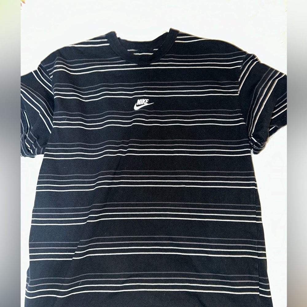 Men’s Nike Tee